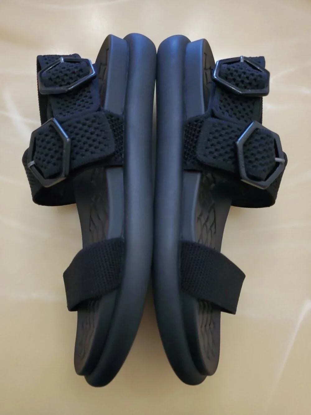 VIVAIA Isla AdaptAll Sling Footbed Sandal in Black Size 8 (39)